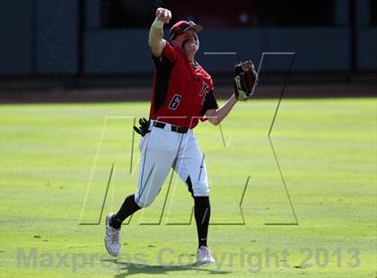 Thumbnail 3 in Stamford vs. Trenton (UIL 1A Semifinal) photogallery.