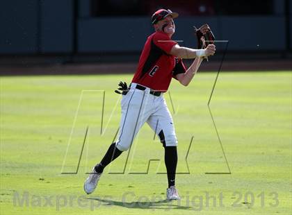 Thumbnail 1 in Stamford vs. Trenton (UIL 1A Semifinal) photogallery.