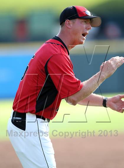 Thumbnail 1 in Stamford vs. Trenton (UIL 1A Semifinal) photogallery.