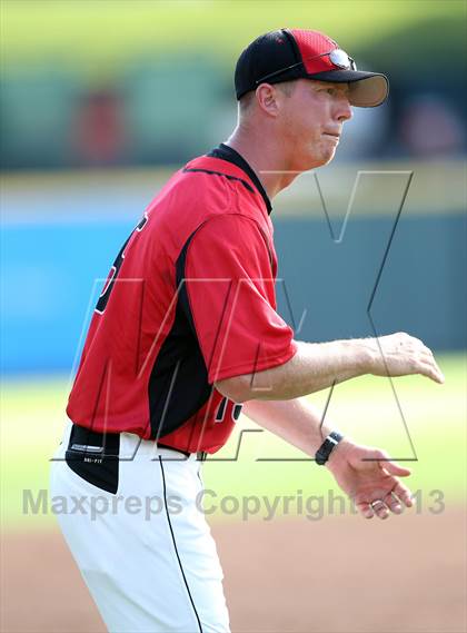 Thumbnail 3 in Stamford vs. Trenton (UIL 1A Semifinal) photogallery.