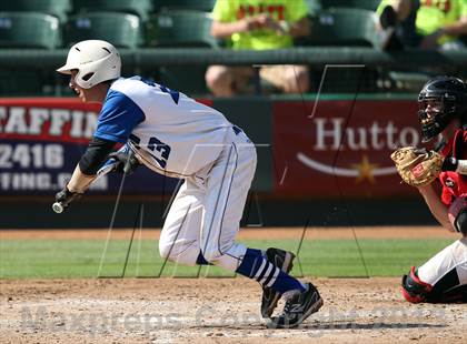 Thumbnail 1 in Stamford vs. Trenton (UIL 1A Semifinal) photogallery.