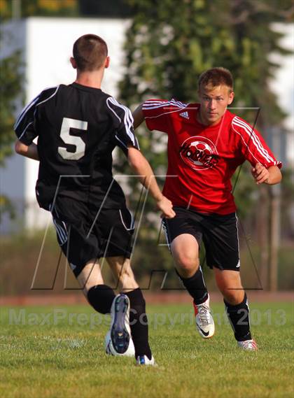 Thumbnail 2 in Fennville vs Hudsonville HomeSchoolers photogallery.