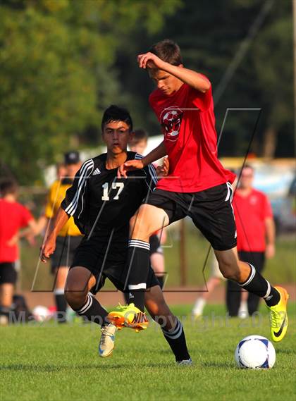 Thumbnail 1 in Fennville vs Hudsonville HomeSchoolers photogallery.