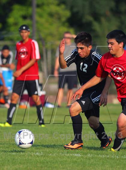 Thumbnail 2 in Fennville vs Hudsonville HomeSchoolers photogallery.