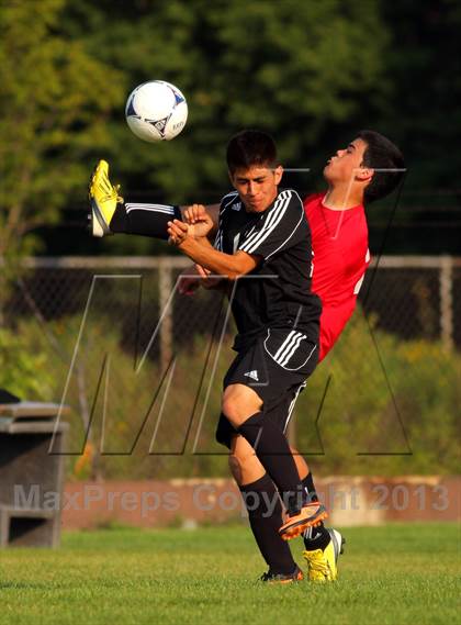 Thumbnail 1 in Fennville vs Hudsonville HomeSchoolers photogallery.