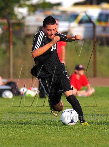 Thumbnail 1 in Fennville vs Hudsonville HomeSchoolers photogallery.