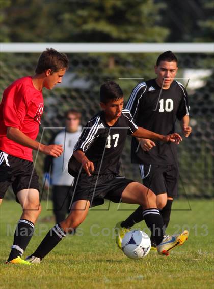Thumbnail 2 in Fennville vs Hudsonville HomeSchoolers photogallery.