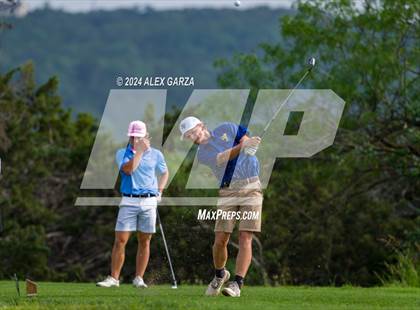 Thumbnail 3 in UIL 1A Boys Golf Finals photogallery.
