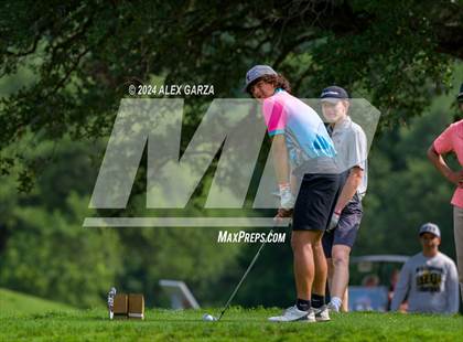 Thumbnail 3 in UIL 1A Boys Golf Finals photogallery.