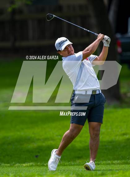 Thumbnail 3 in UIL 1A Boys Golf Finals photogallery.