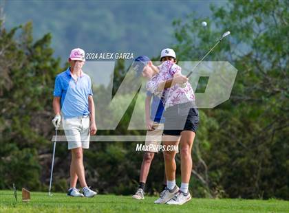 Thumbnail 2 in UIL 1A Boys Golf Finals photogallery.