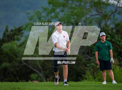 Thumbnail 2 in UIL 1A Boys Golf Finals photogallery.