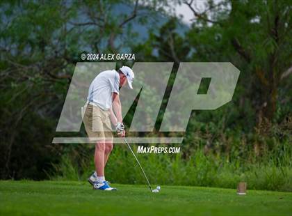 Thumbnail 3 in UIL 1A Boys Golf Finals photogallery.