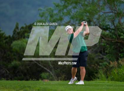 Thumbnail 3 in UIL 1A Boys Golf Finals photogallery.