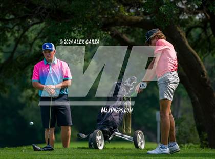 Thumbnail 1 in UIL 1A Boys Golf Finals photogallery.