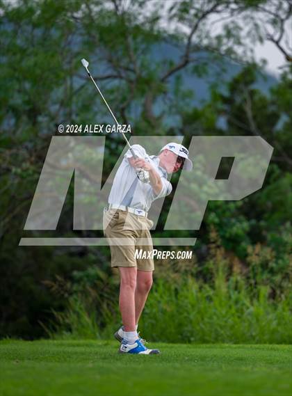 Thumbnail 3 in UIL 1A Boys Golf Finals photogallery.
