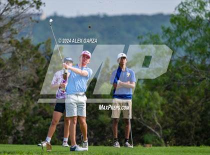 Thumbnail 2 in UIL 1A Boys Golf Finals photogallery.