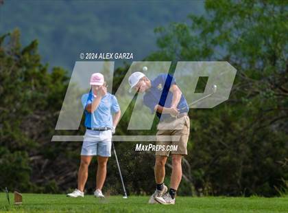 Thumbnail 2 in UIL 1A Boys Golf Finals photogallery.