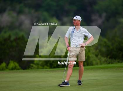 Thumbnail 3 in UIL 1A Boys Golf Finals photogallery.