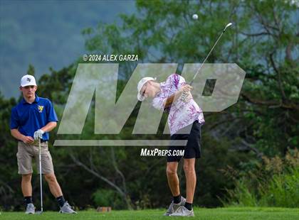 Thumbnail 3 in UIL 1A Boys Golf Finals photogallery.