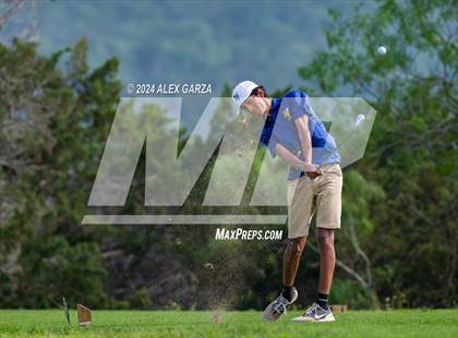 Thumbnail 3 in UIL 1A Boys Golf Finals photogallery.
