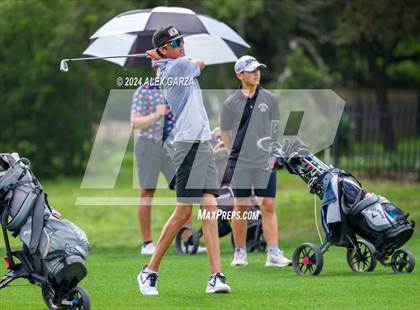 Thumbnail 3 in UIL 1A Boys Golf Finals photogallery.