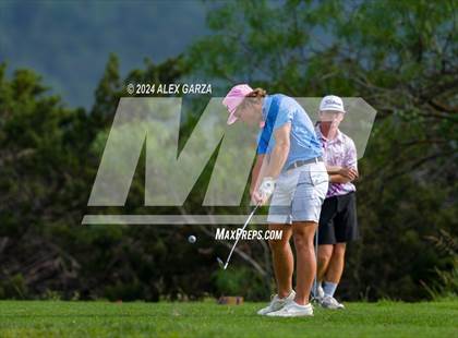 Thumbnail 3 in UIL 1A Boys Golf Finals photogallery.