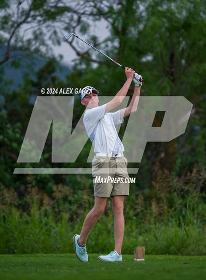 Thumbnail 3 in UIL 1A Boys Golf Finals photogallery.