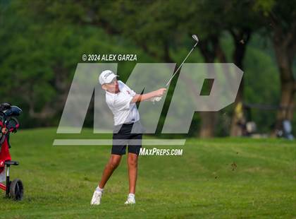 Thumbnail 2 in UIL 1A Boys Golf Finals photogallery.