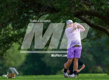 Thumbnail 3 in UIL 1A Boys Golf Finals photogallery.