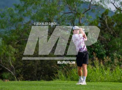 Thumbnail 3 in UIL 1A Boys Golf Finals photogallery.