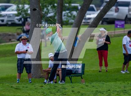 Thumbnail 3 in UIL 1A Boys Golf Finals photogallery.