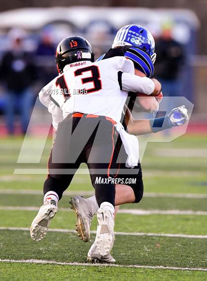 Thumbnail 1 in Darien vs. Ridgefield (CIAC Class LL Final) photogallery.