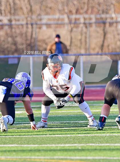 Thumbnail 2 in Darien vs. Ridgefield (CIAC Class LL Final) photogallery.