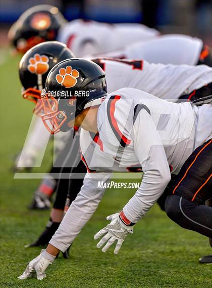 Thumbnail 1 in Darien vs. Ridgefield (CIAC Class LL Final) photogallery.