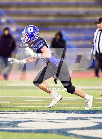 Thumbnail 3 in Darien vs. Ridgefield (CIAC Class LL Final) photogallery.