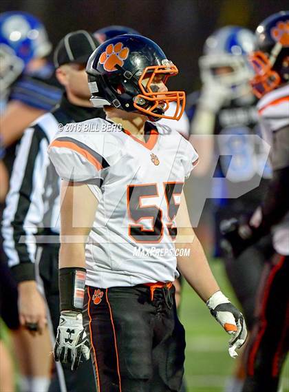 Thumbnail 1 in Darien vs. Ridgefield (CIAC Class LL Final) photogallery.