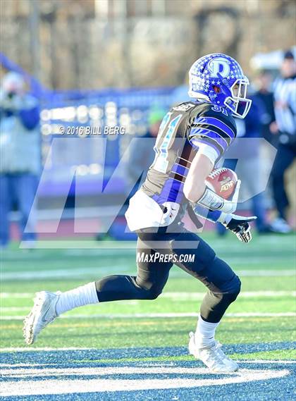 Thumbnail 1 in Darien vs. Ridgefield (CIAC Class LL Final) photogallery.