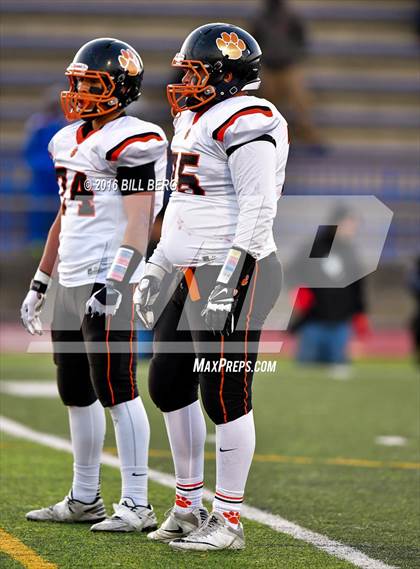 Thumbnail 2 in Darien vs. Ridgefield (CIAC Class LL Final) photogallery.