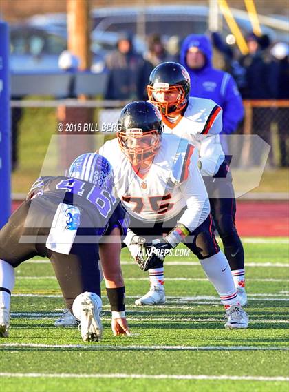 Thumbnail 2 in Darien vs. Ridgefield (CIAC Class LL Final) photogallery.