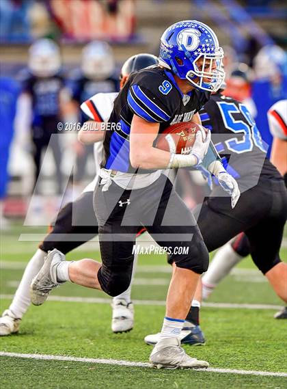 Thumbnail 3 in Darien vs. Ridgefield (CIAC Class LL Final) photogallery.