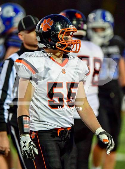 Thumbnail 3 in Darien vs. Ridgefield (CIAC Class LL Final) photogallery.