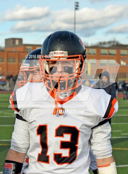 Thumbnail 3 in Darien vs. Ridgefield (CIAC Class LL Final) photogallery.