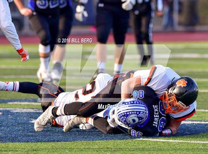 Thumbnail 3 in Darien vs. Ridgefield (CIAC Class LL Final) photogallery.