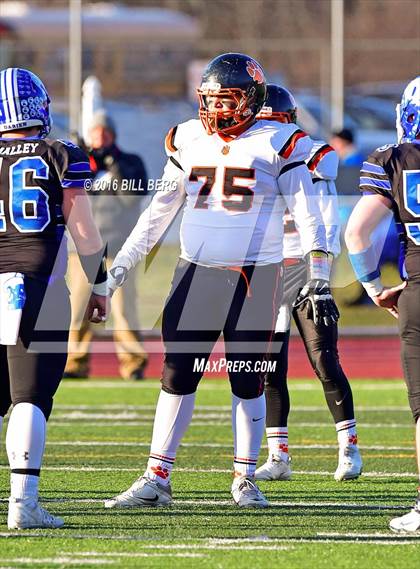 Thumbnail 1 in Darien vs. Ridgefield (CIAC Class LL Final) photogallery.