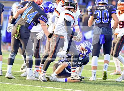 Thumbnail 3 in Darien vs. Ridgefield (CIAC Class LL Final) photogallery.