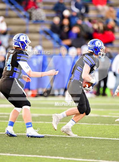 Thumbnail 3 in Darien vs. Ridgefield (CIAC Class LL Final) photogallery.