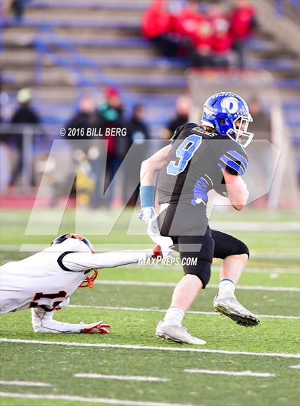 Thumbnail 2 in Darien vs. Ridgefield (CIAC Class LL Final) photogallery.