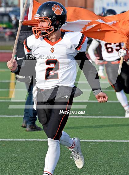 Thumbnail 3 in Darien vs. Ridgefield (CIAC Class LL Final) photogallery.