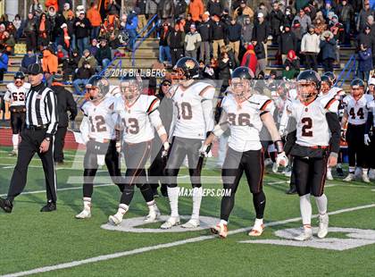 Thumbnail 3 in Darien vs. Ridgefield (CIAC Class LL Final) photogallery.